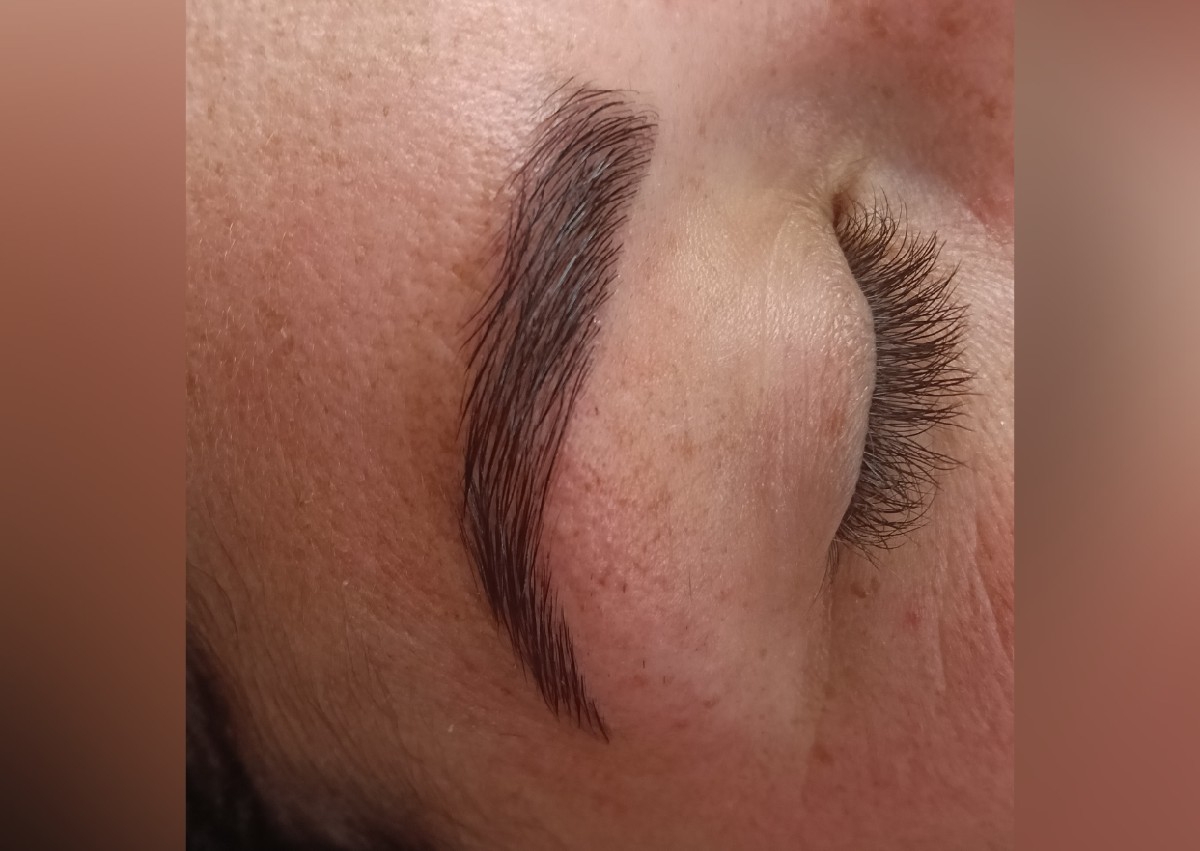 Pack laminación, depilación,tinte y botox de cejas(regalo masaje craneofacial)