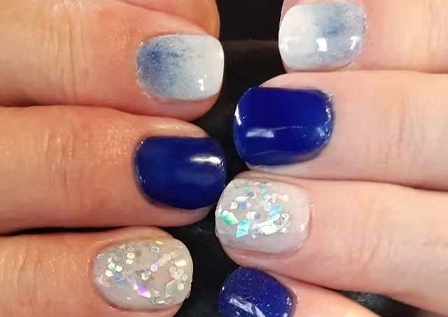 Overlay on natural nails gelsnails/Acrylic nails (2/3)