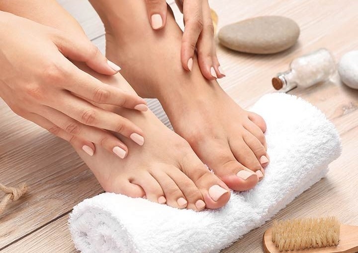Spa Gels manicures and pedicures gels