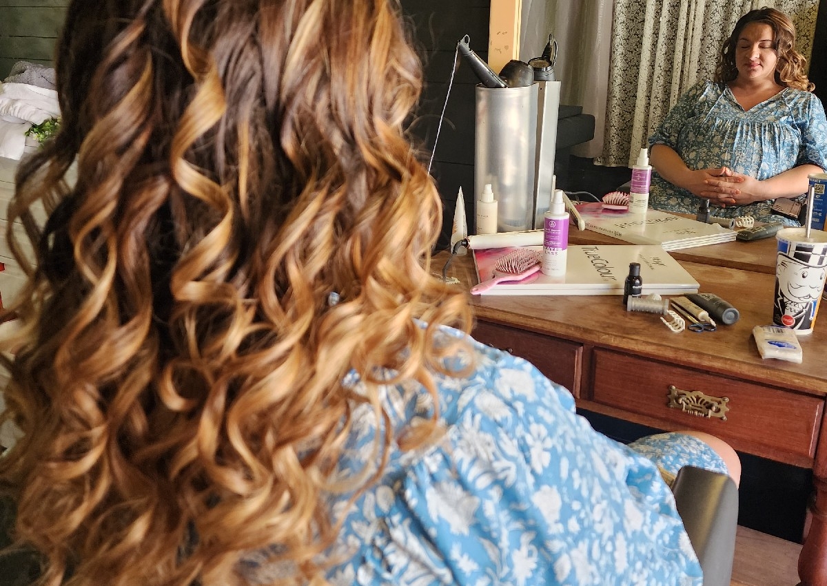 Ladies Shampoo Cut Blowdry 