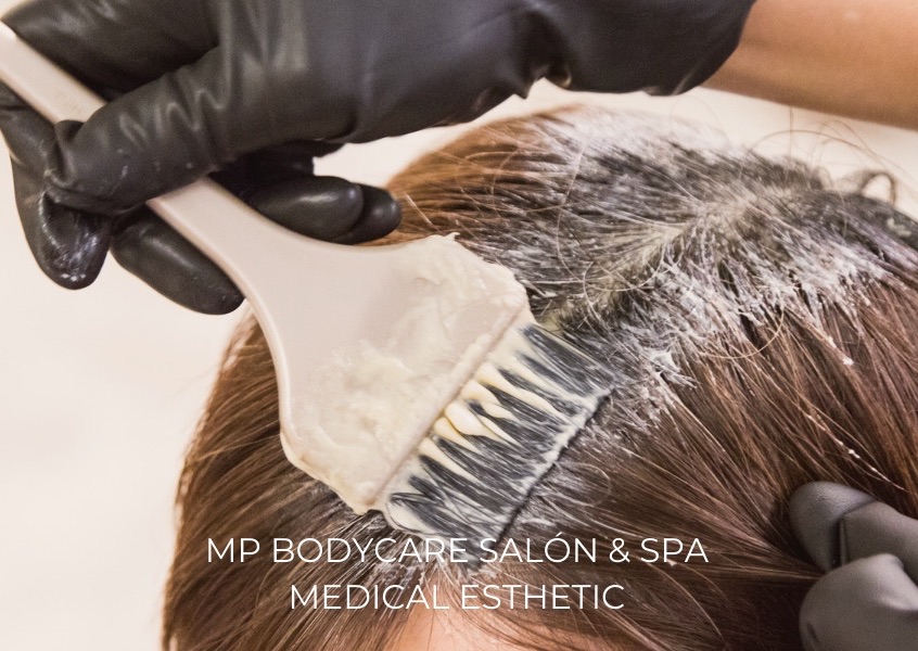 Retoque de Color, Blower, Plancha, Corte de Punta y Mascarilla Hidratante / Color Retouch, Blow Dry, Flat Iron, Trim & Hydrating