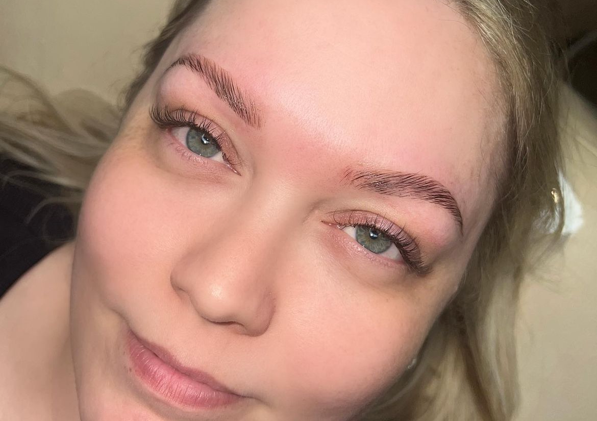 Brow lamination & tint