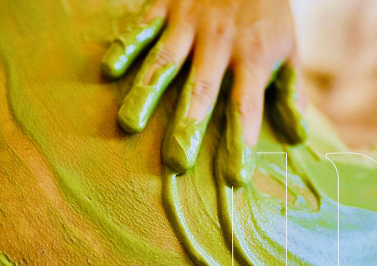 BACK FACIAL EXFOLIATE MASSAGE 