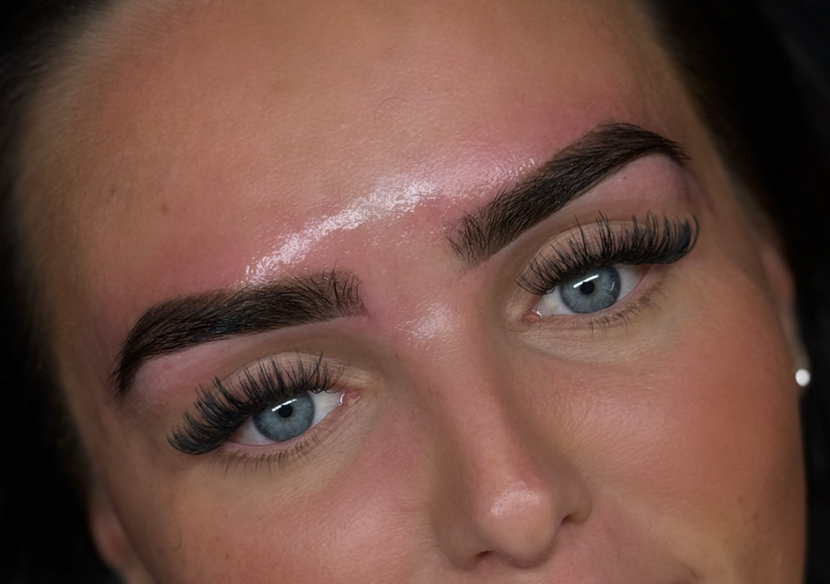 Brow wax and normal tint 