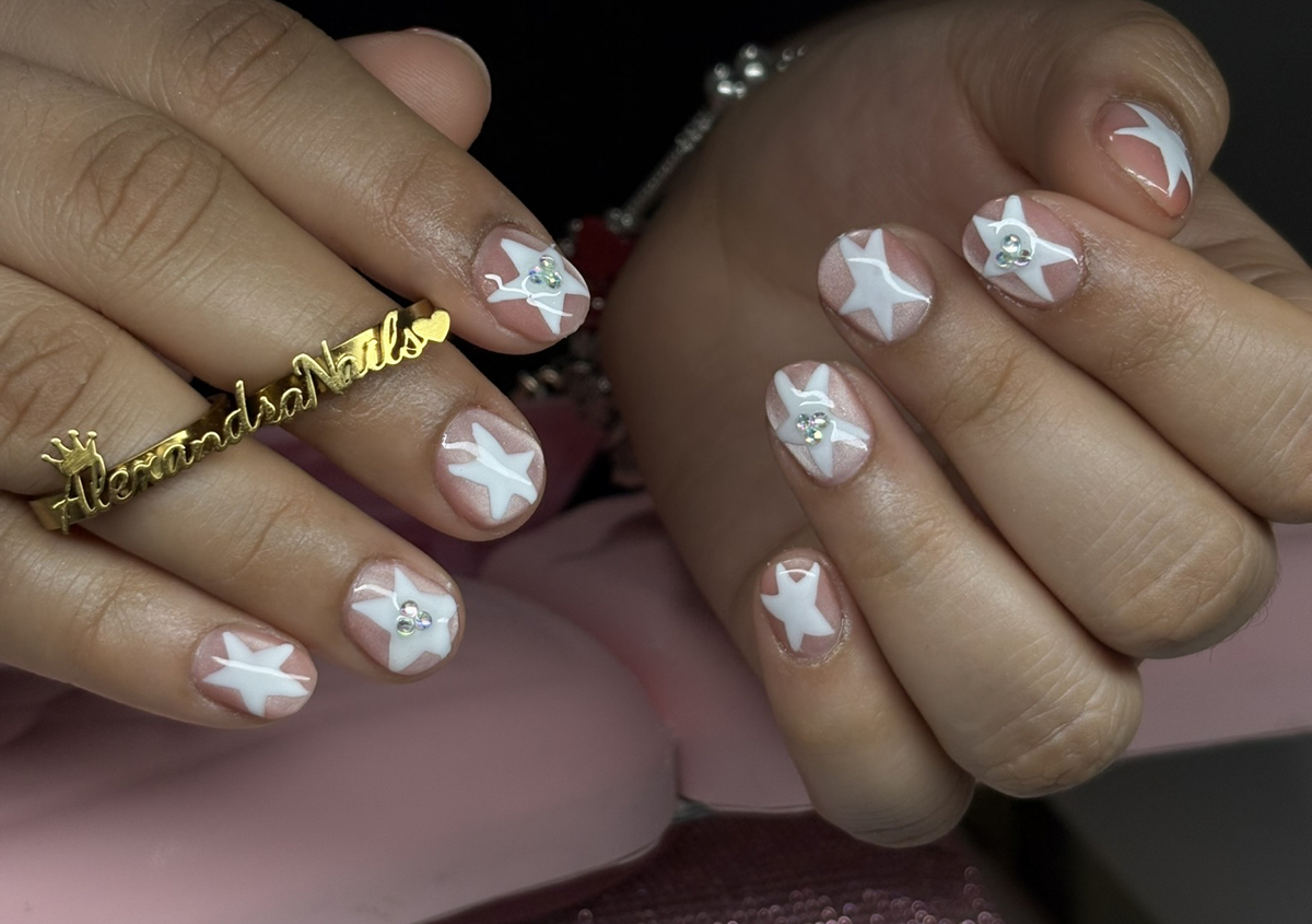 Builder gel leveling on Natural Nails