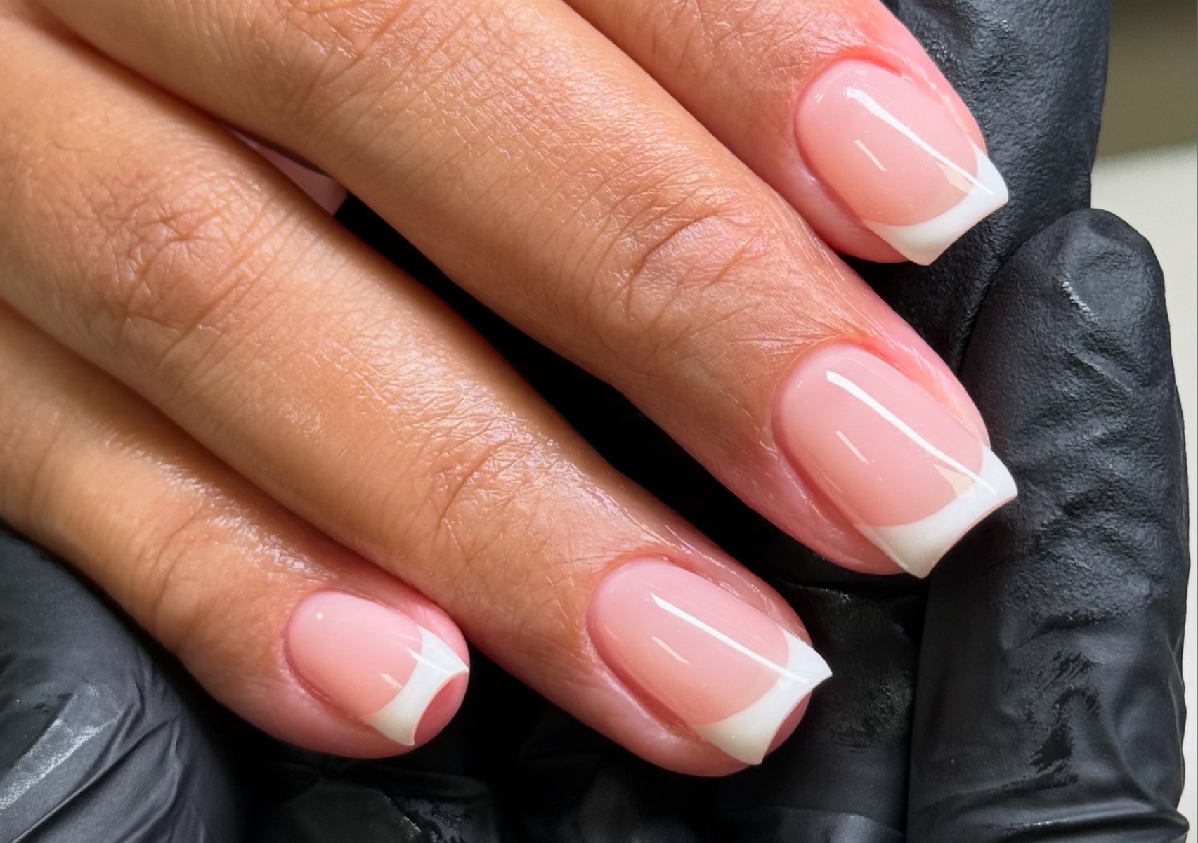 Gel overlay /frech tips ( short nails)