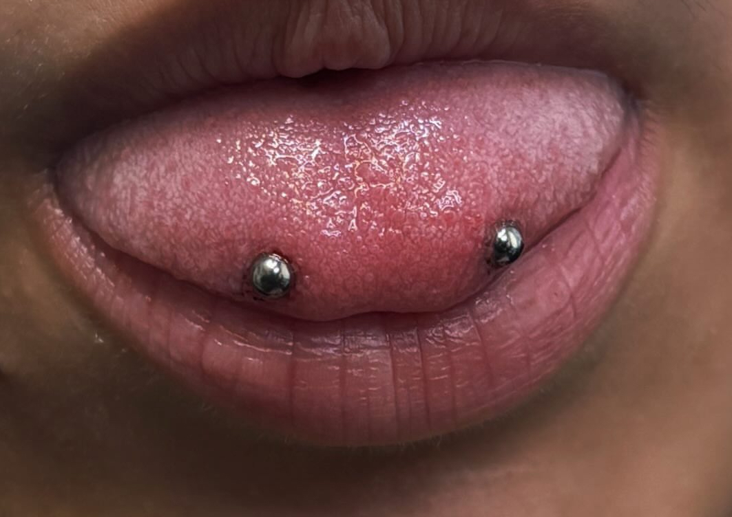 Snake eyes or stingray