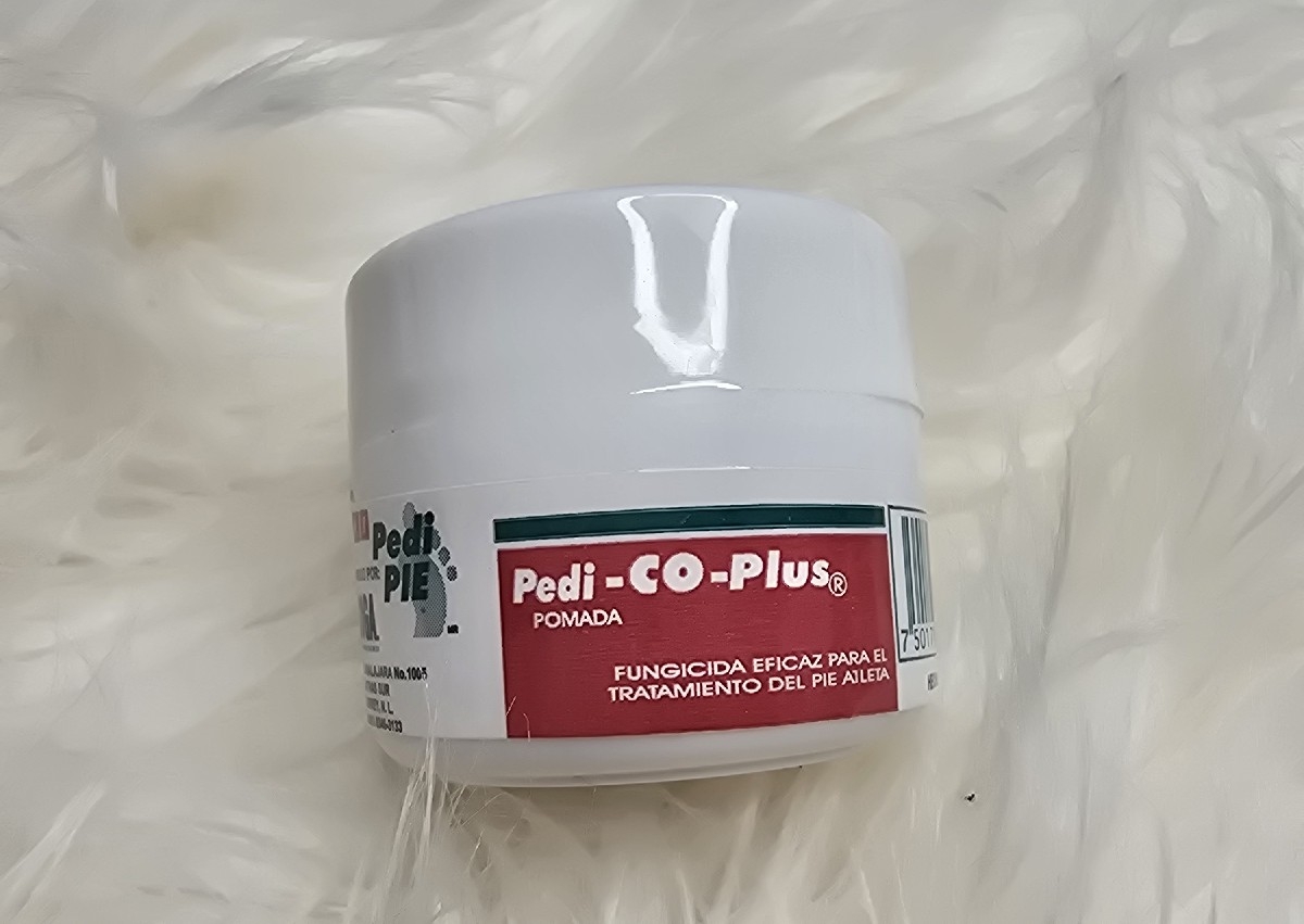 Athlete's foot pomade 