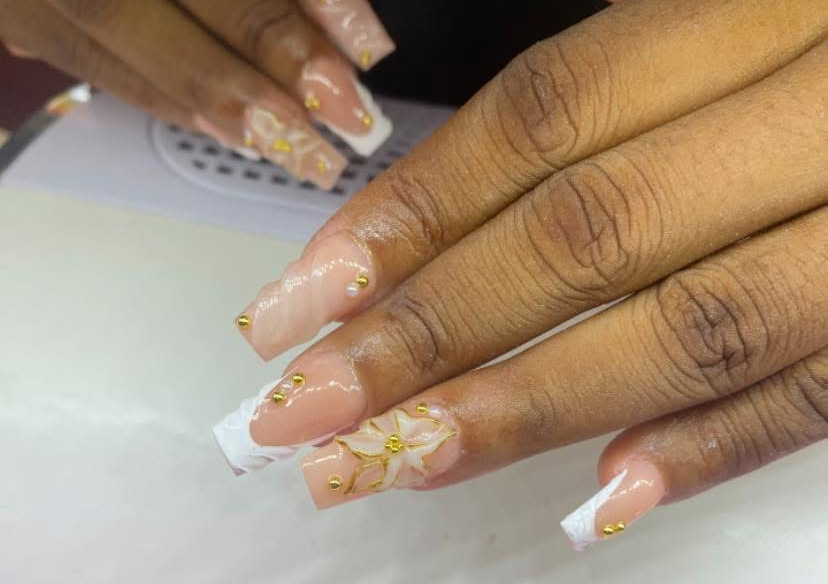 💅🏽💋Frenchie Fridays 