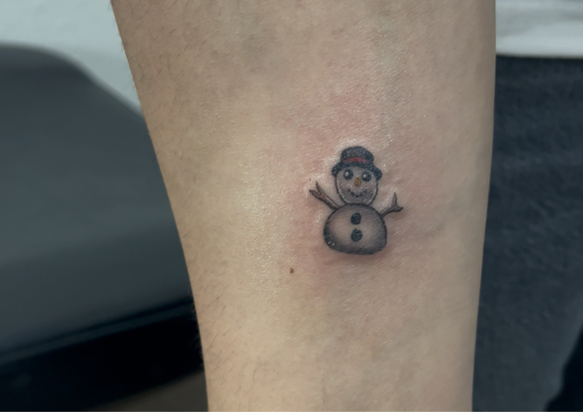 Flash tattoo with shading