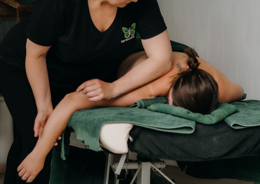 Deep Tissue Back, Neck & Shoulder Massage