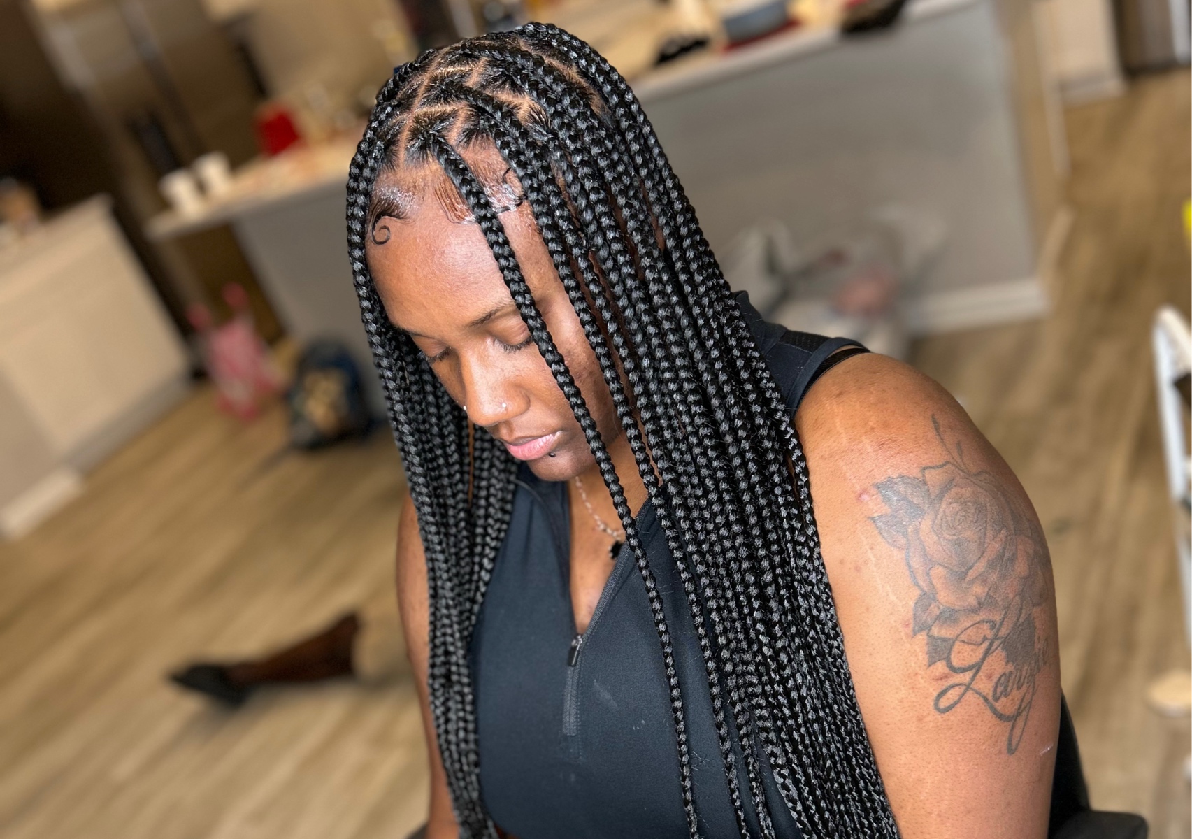  Medium knotless Waist length