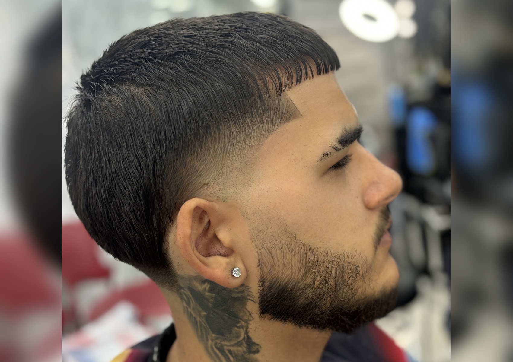 Refinado incluye barba