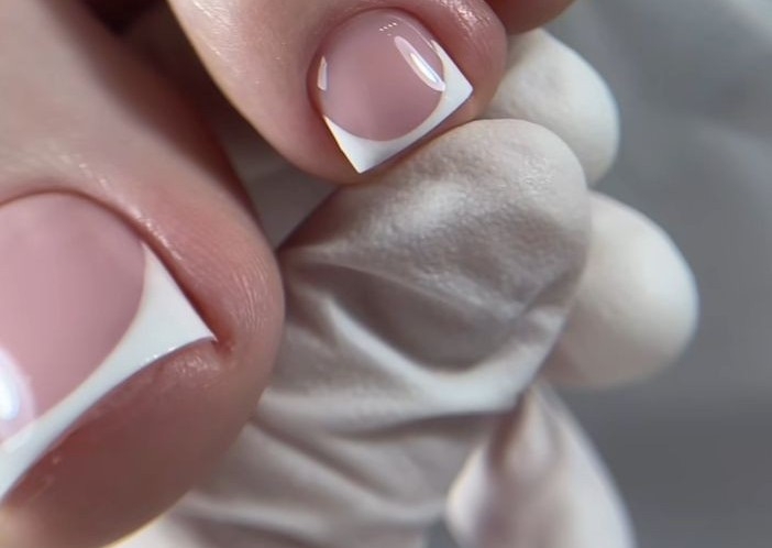 Pediküre  mit Shellack/ Pedichiura estetica 