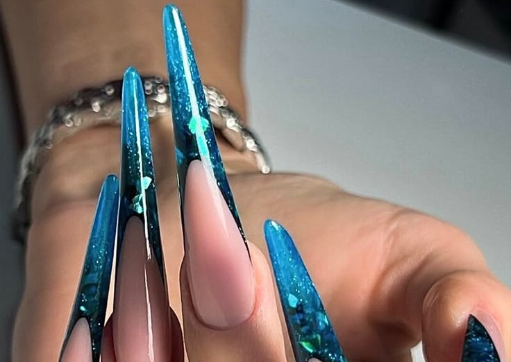 Nägelmodellage mit Gel Size L / Construcție cu gel marimea L