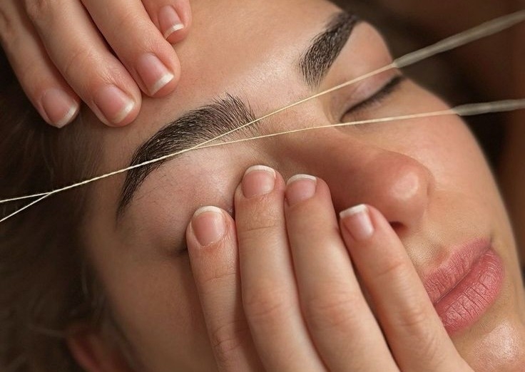 Depilación con Hilo cejas