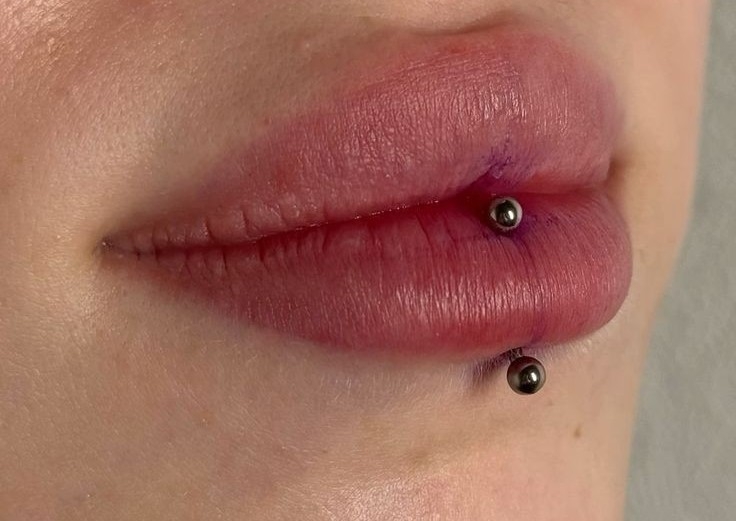 Piercing Vertical Labret ✨