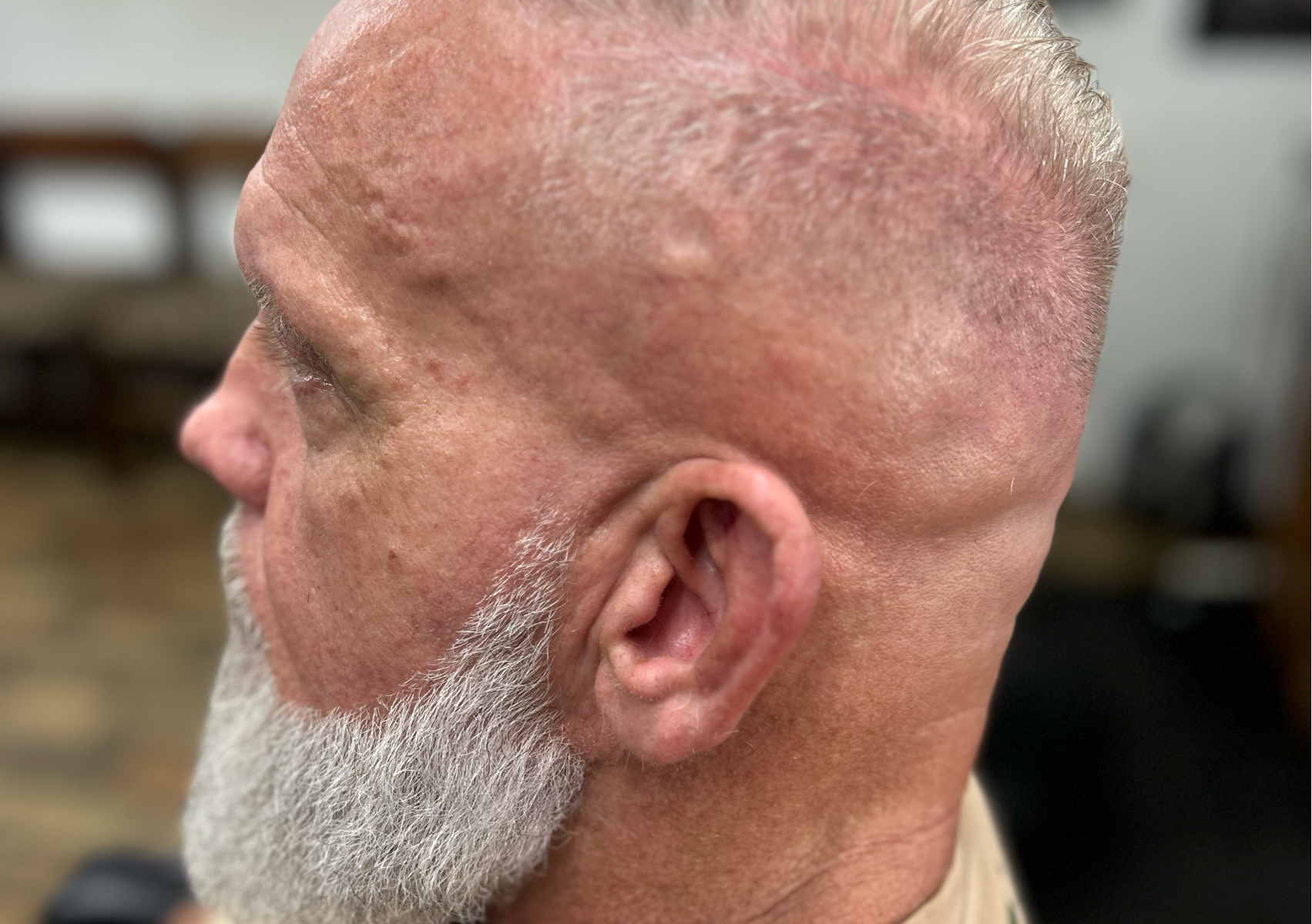 Men Haircut & beard trim