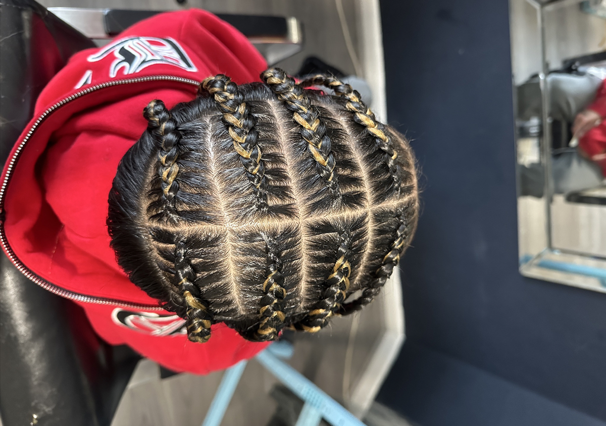 Men’s cornrow just the top of the head (3/5)