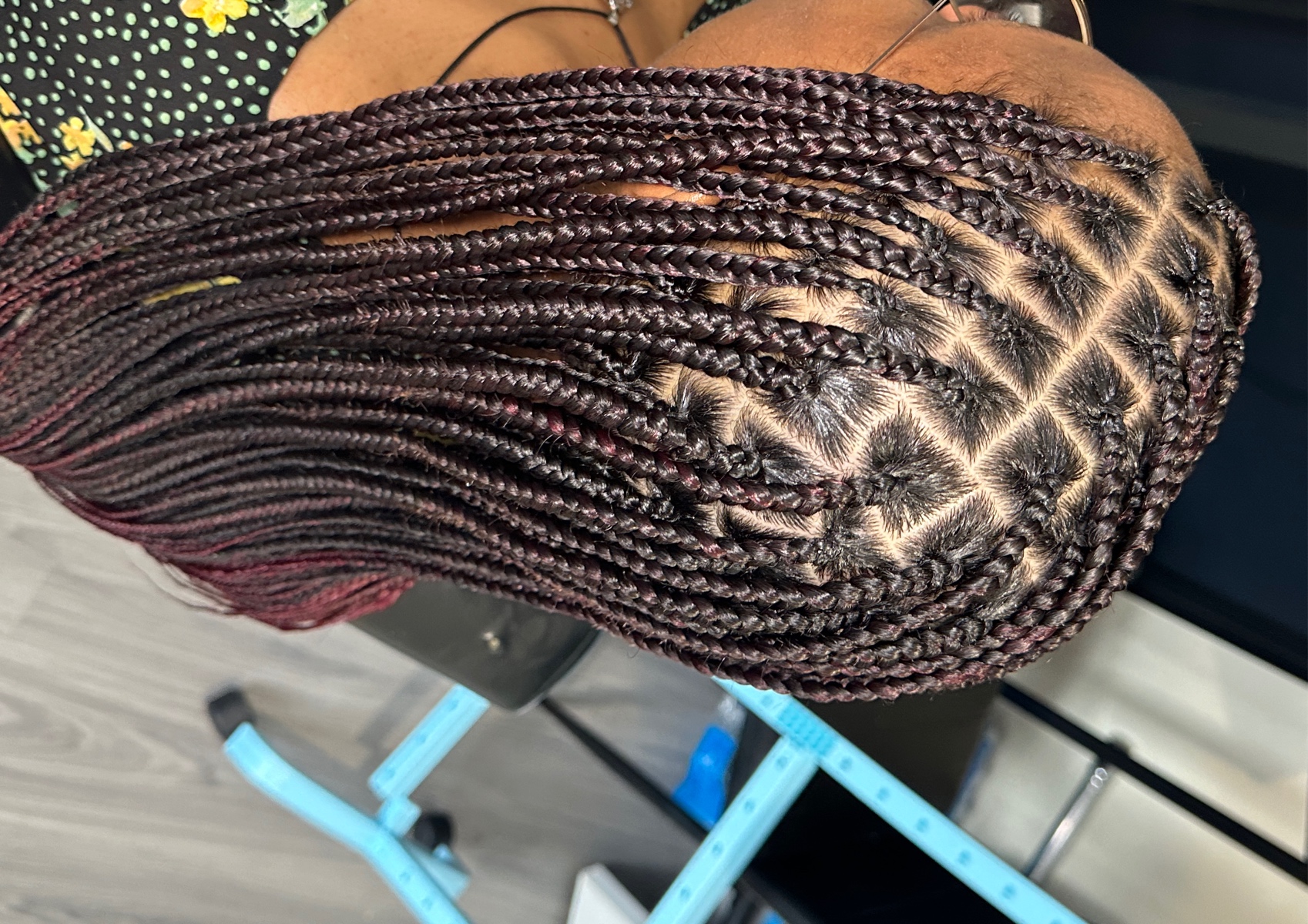 Medium Knotless braid
