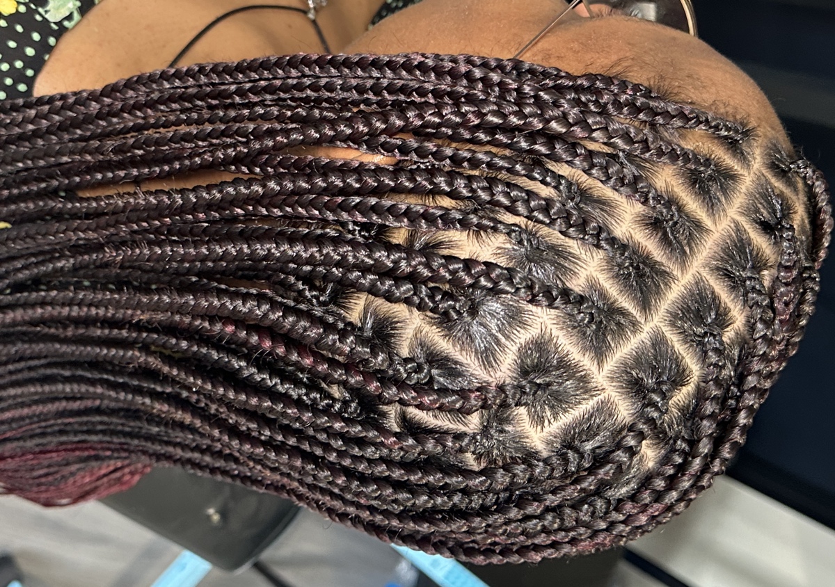 Medium Knotless braid (2/2)