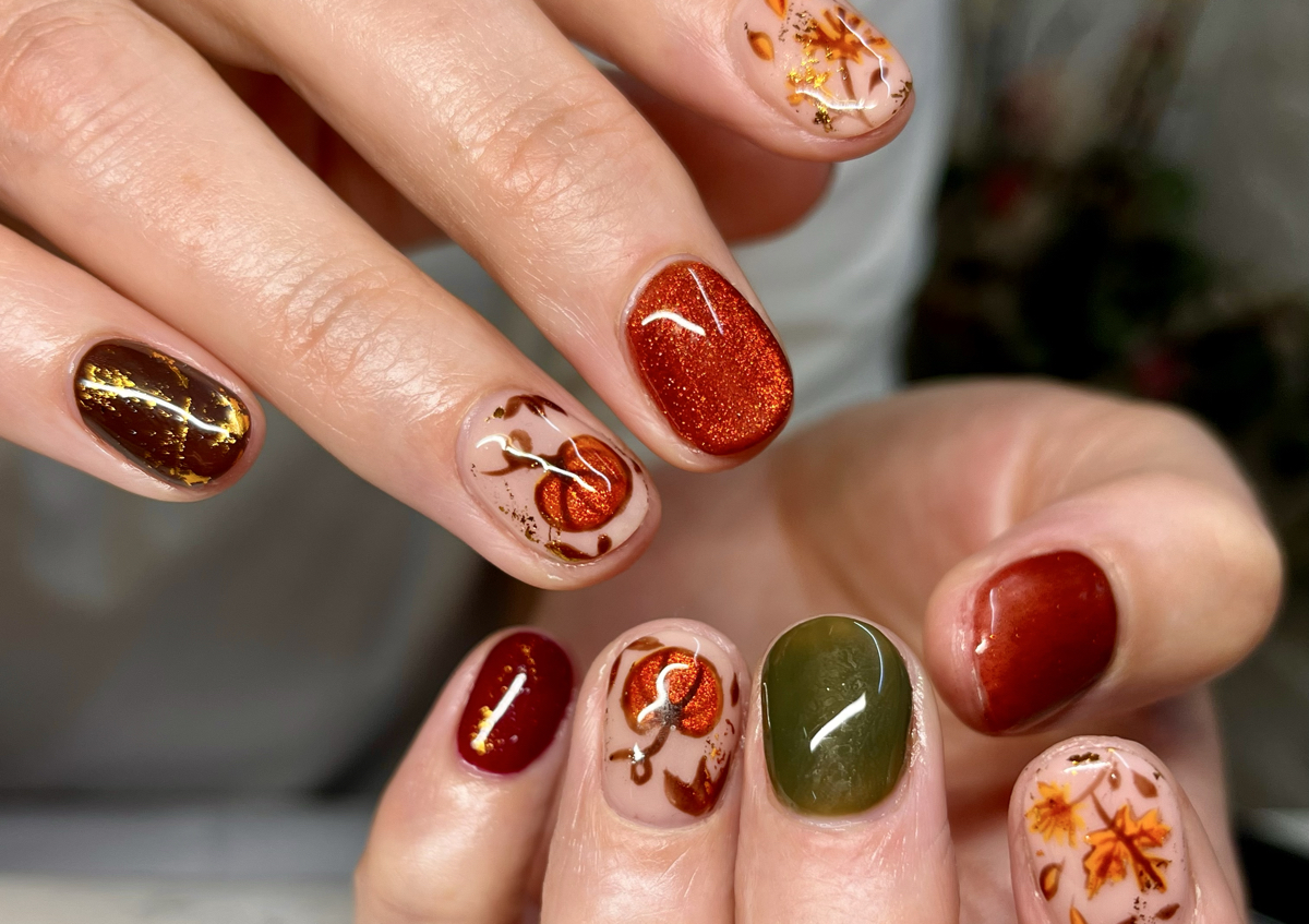 Gel Manicure (4/5)