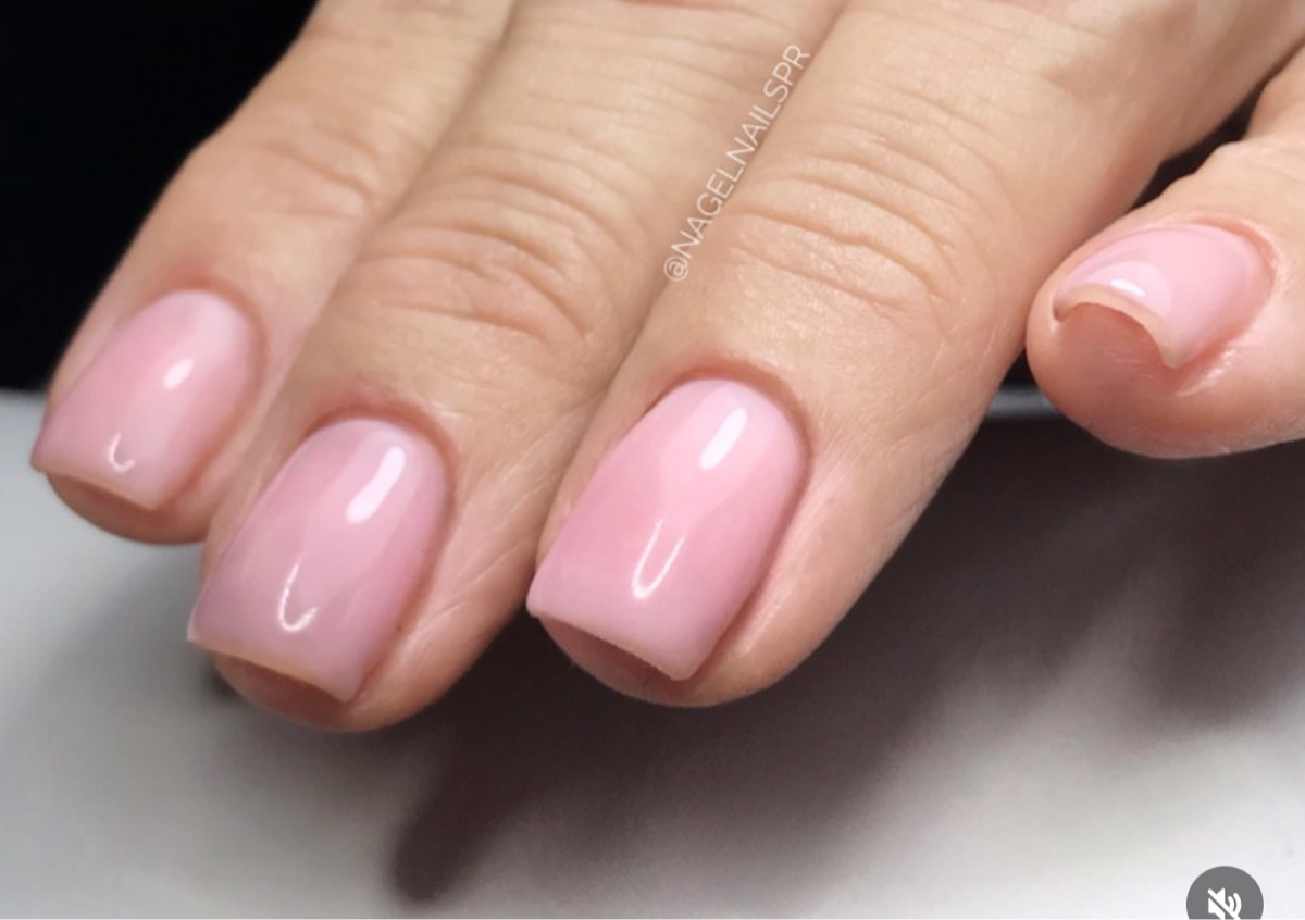 Fullset Acrilico cortas uñas con tips 