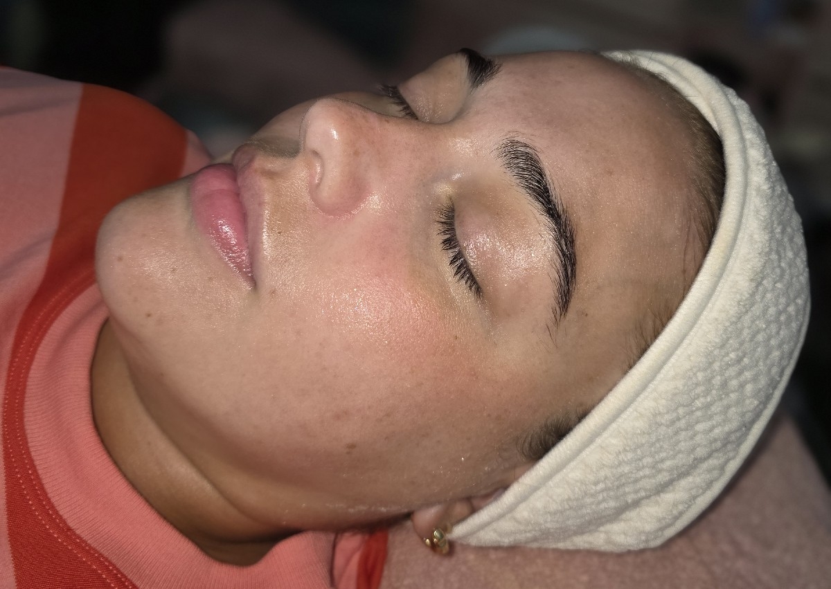 Hydra-Dermabrasion Facial 