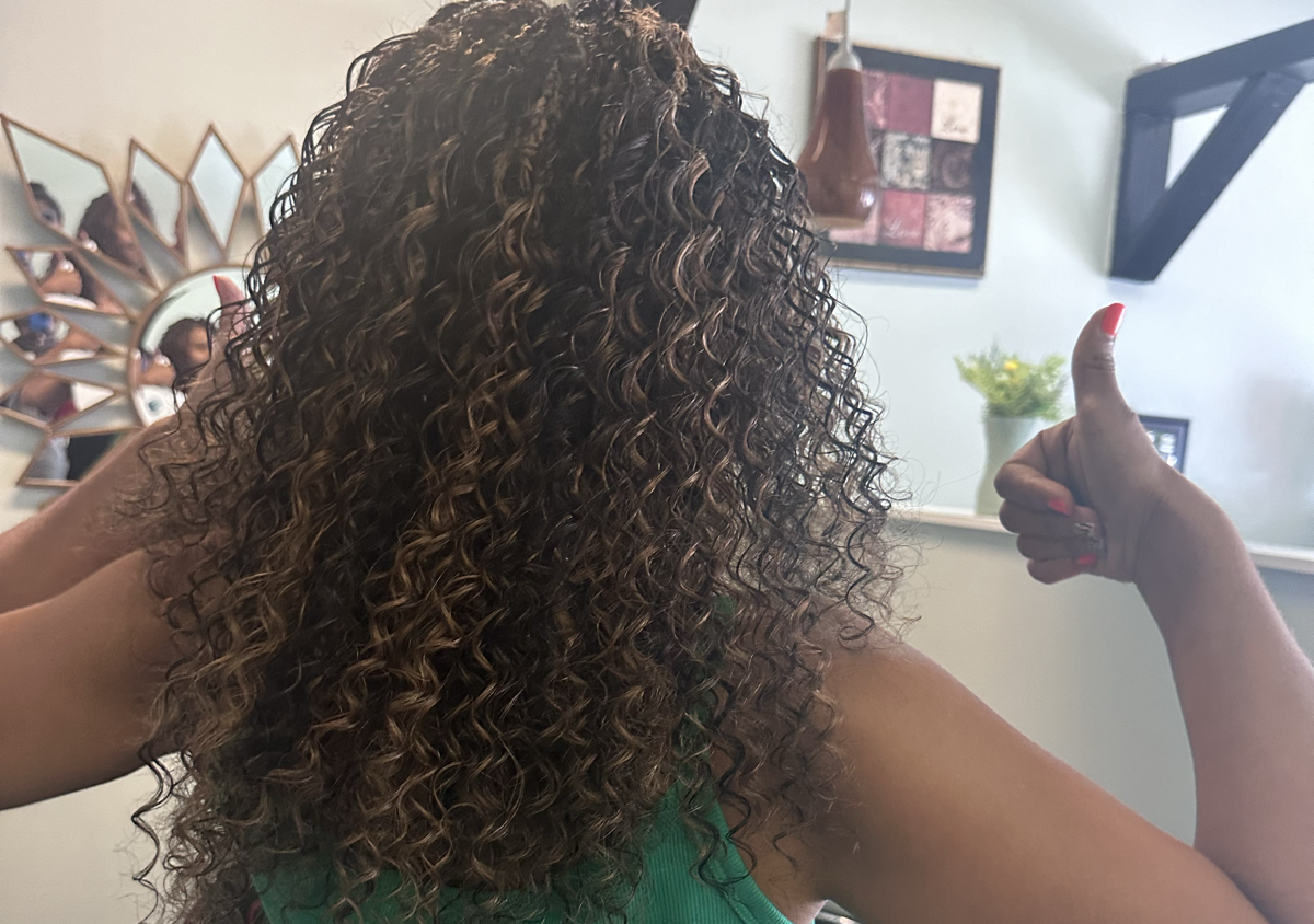 Mid back leave out (Short hair)