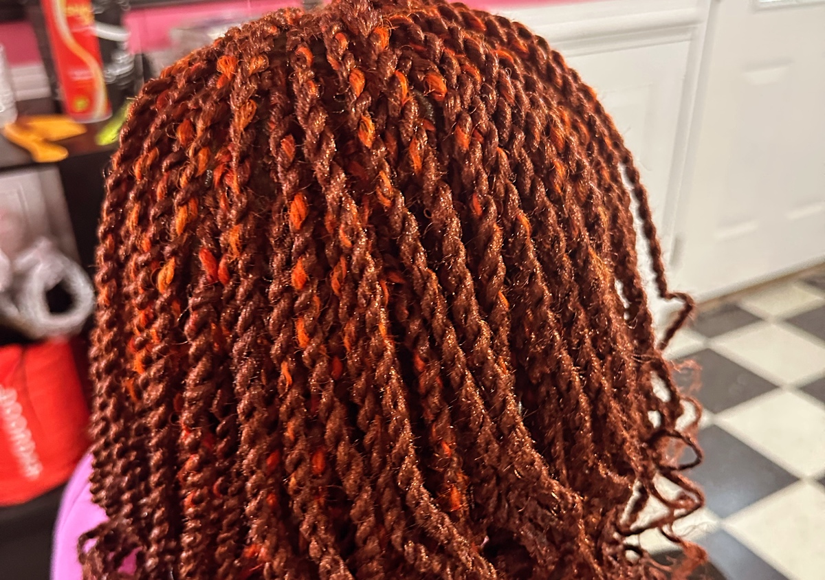 Kinky  twist Shoulder