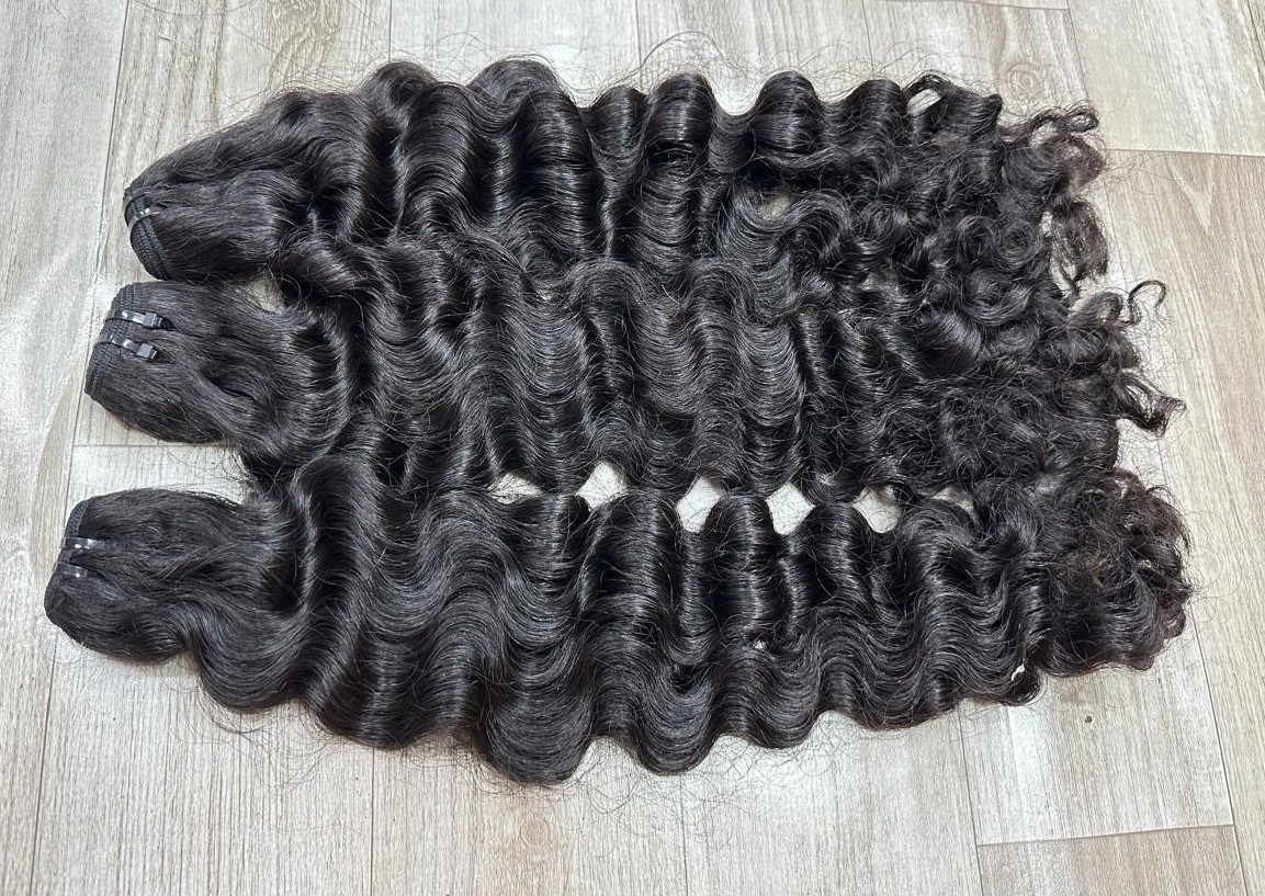 Divine Elite Wavy  12" 