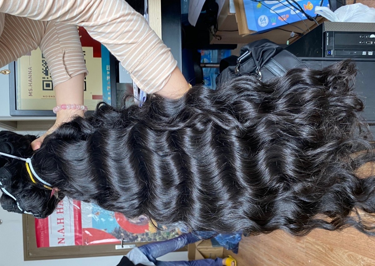 Signature Loose Wave 16"