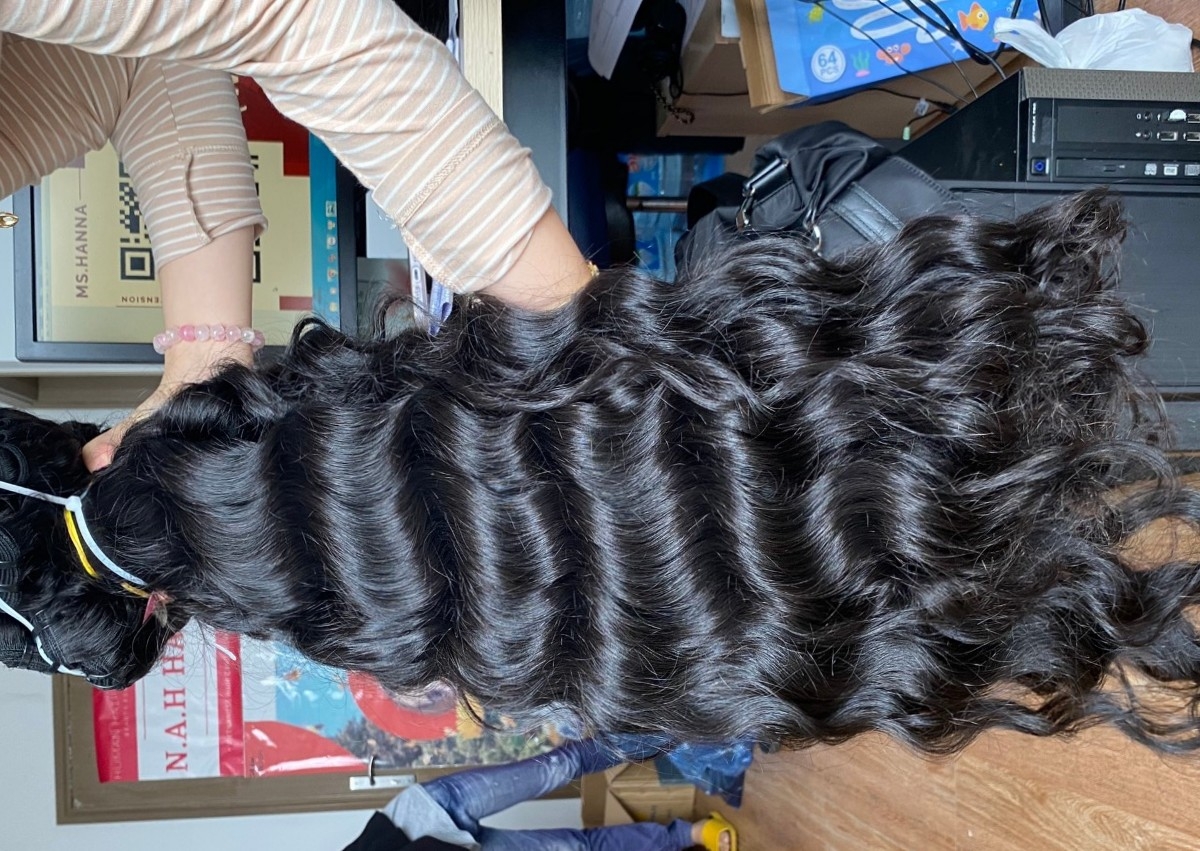 Signature Loose Wave 14"