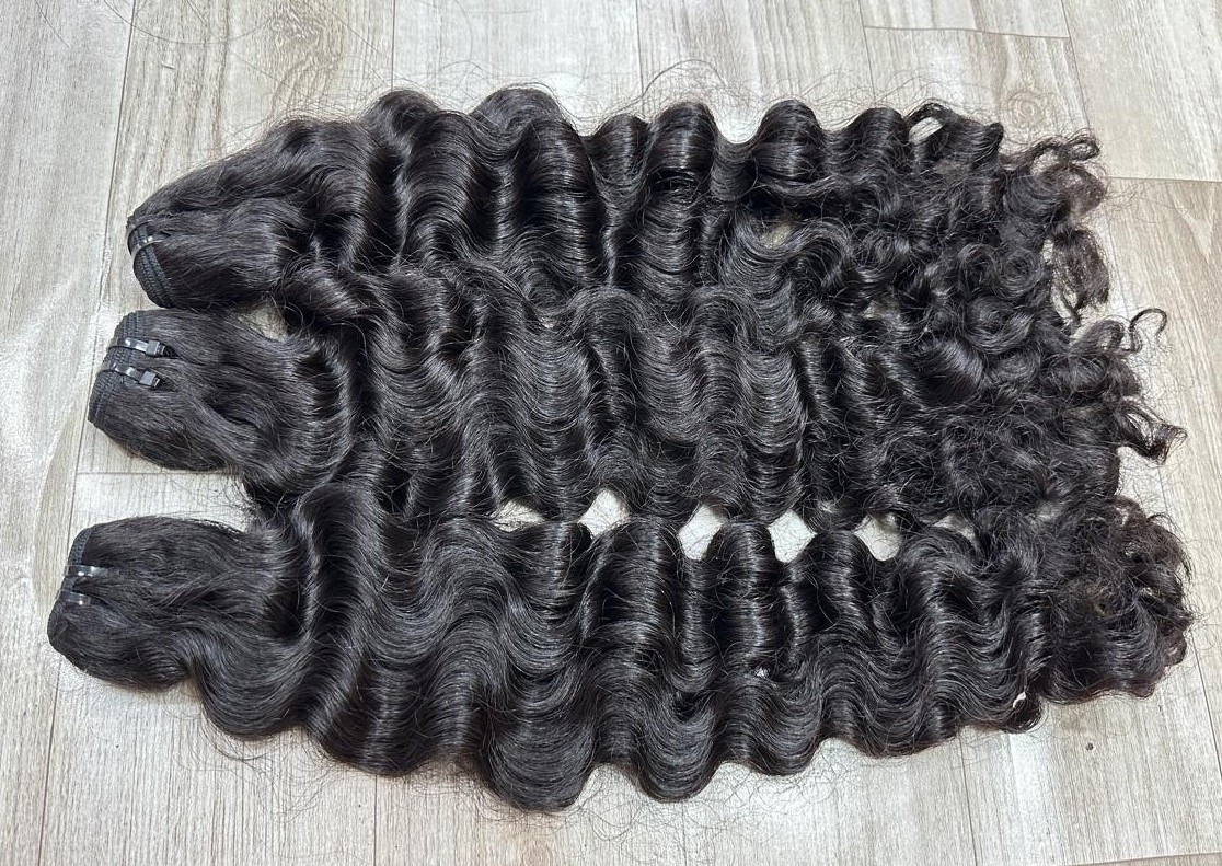 Divine Elite Wavy 22"