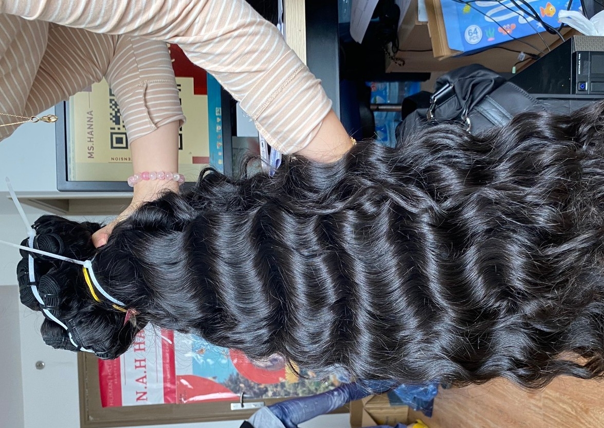 Signature Loose Wave 30"
