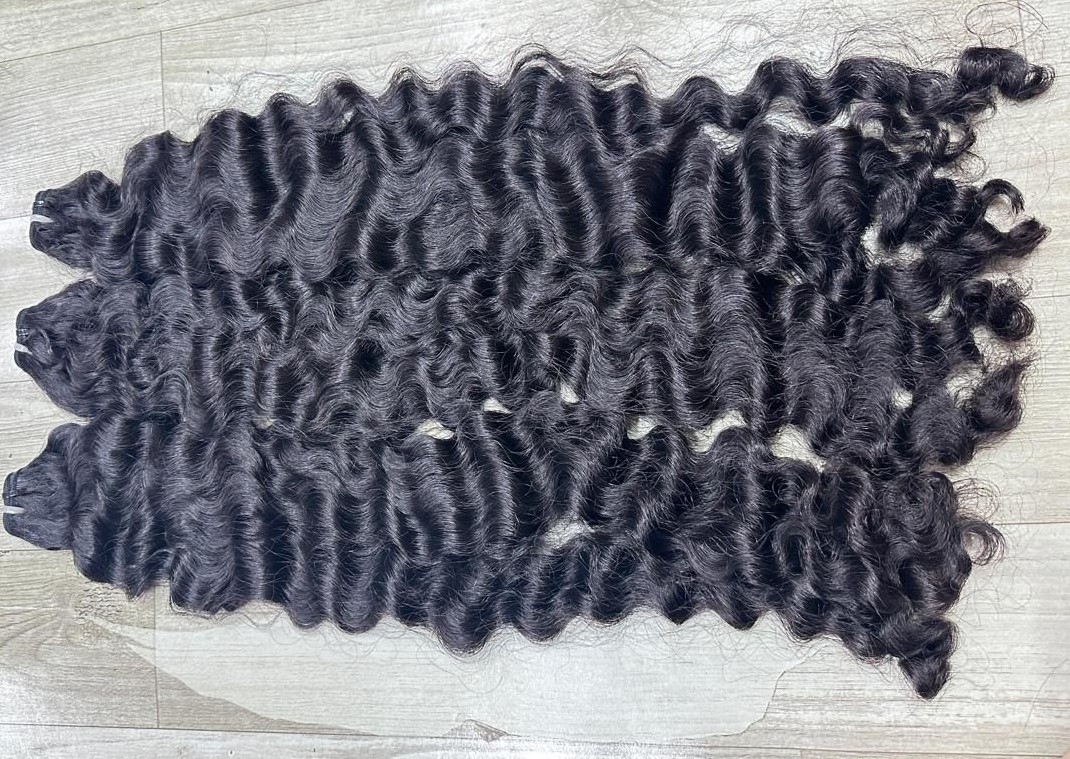 Lavish Loose Curls 26"