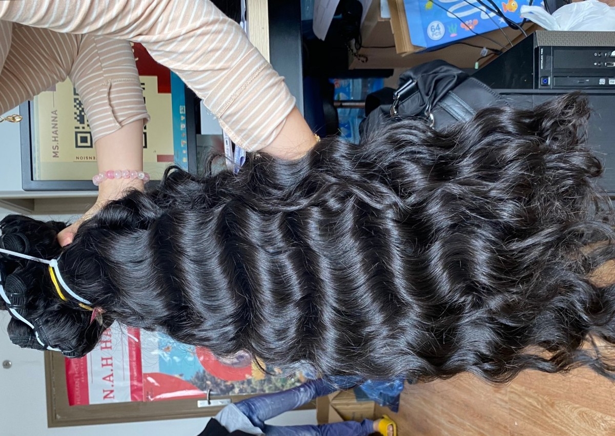 Signature Loose Wave 12"