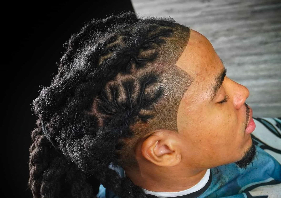 Braids Lining / Only Sideburns Trimmed ( No Taper Fade )