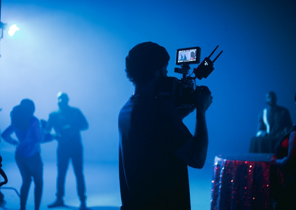 MUSIC VIDEO PRODUCTION ROOM RENTAL 