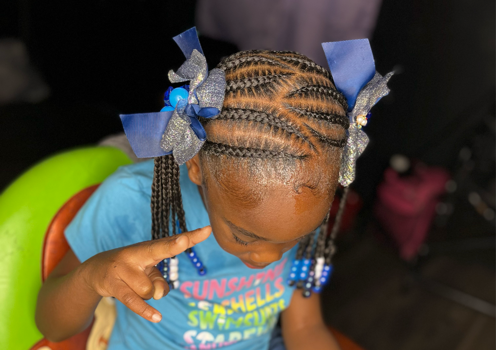 Kids medium two ponytails 