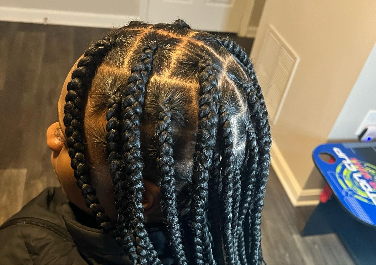 Large Knotless Braids