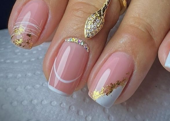 Vernis Shellac (Mains) avec design Premier fois.