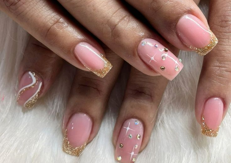 Bain d'acrylique traditionnel (mains) avec design première fois.