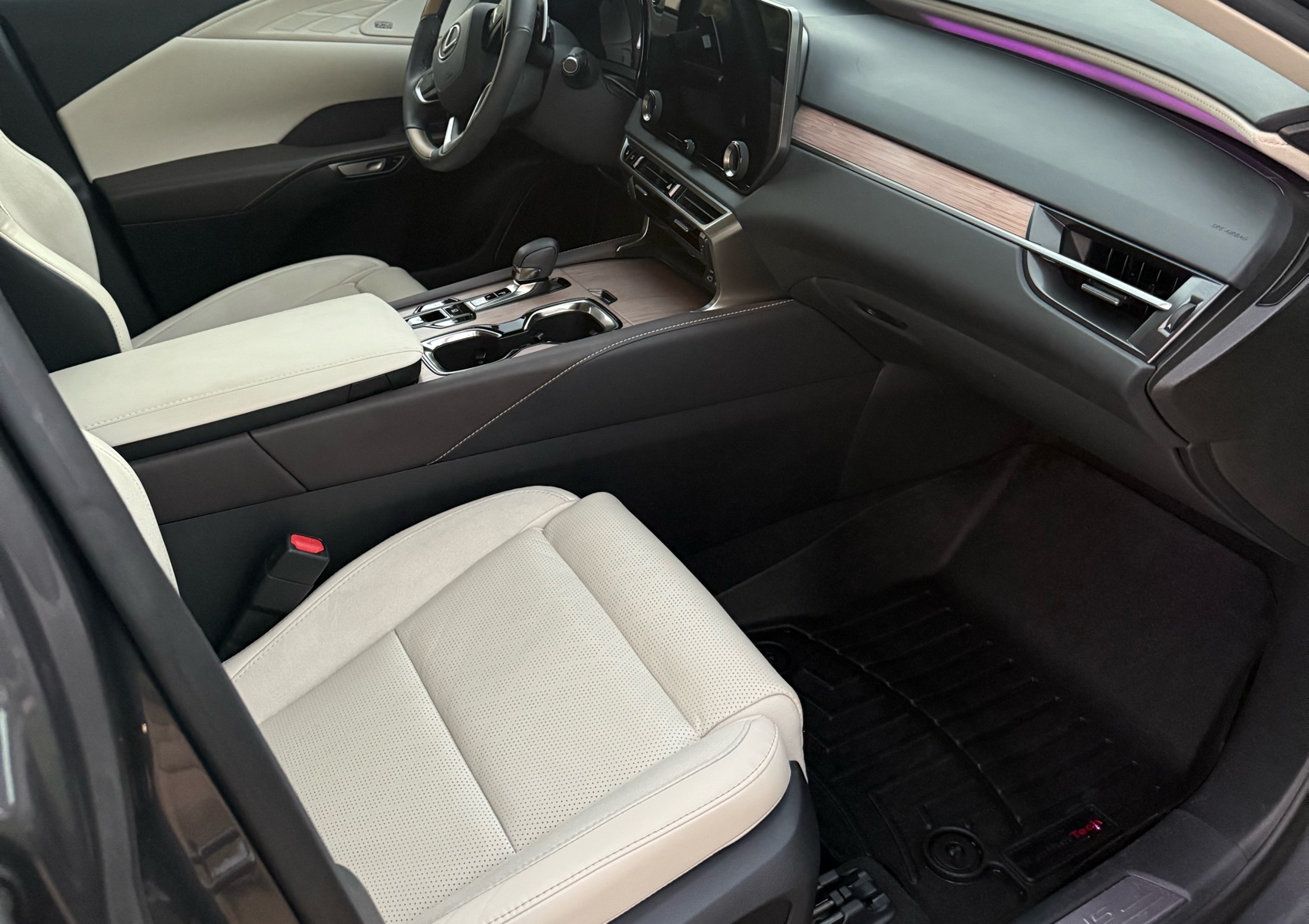  Executive Interior