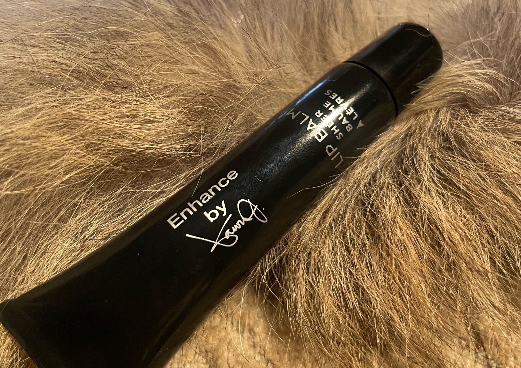 (01) Sheer Clear Lip Balm