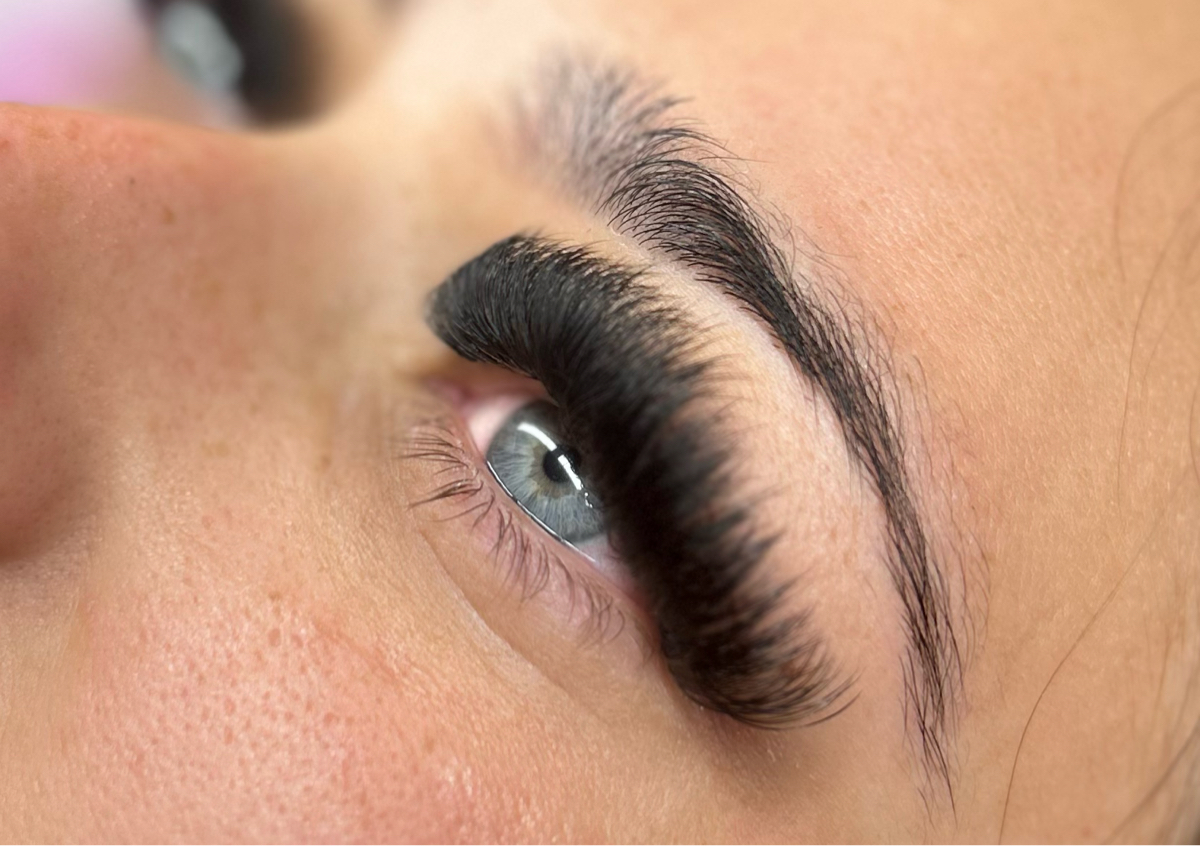 Fullset Mega Russian Volume Lash Extensions