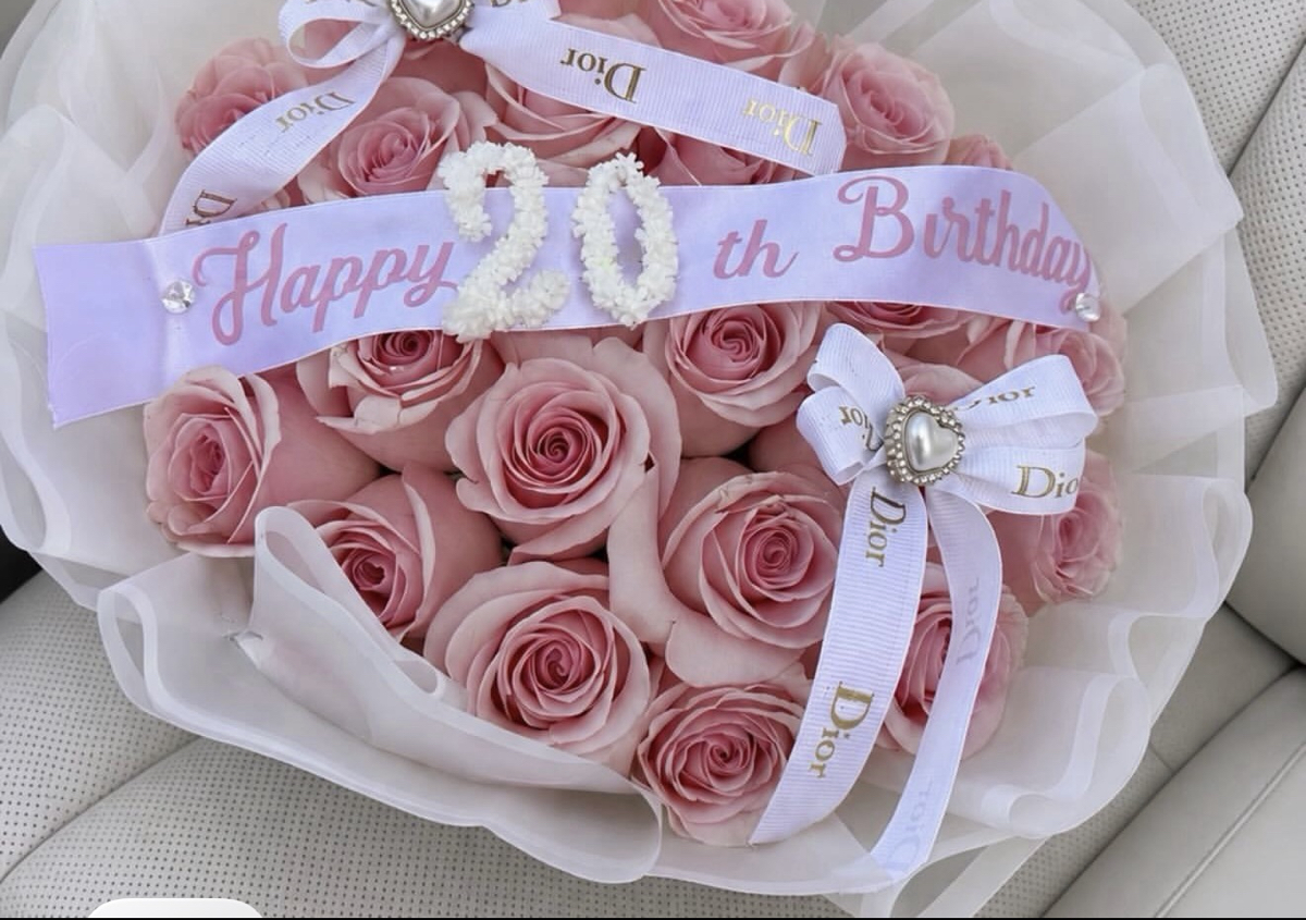 36 roses 