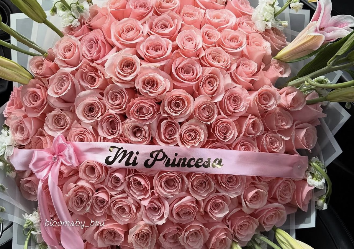100 rose bouquet