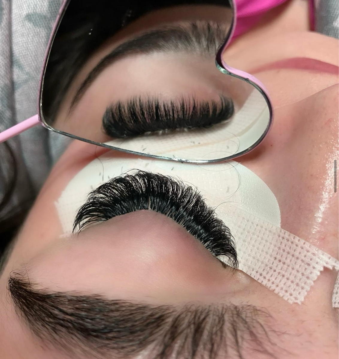Mega Volume eyelash Extensions Full Set