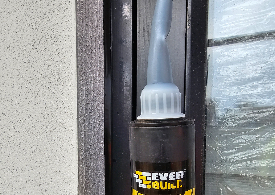 External Window Mastic